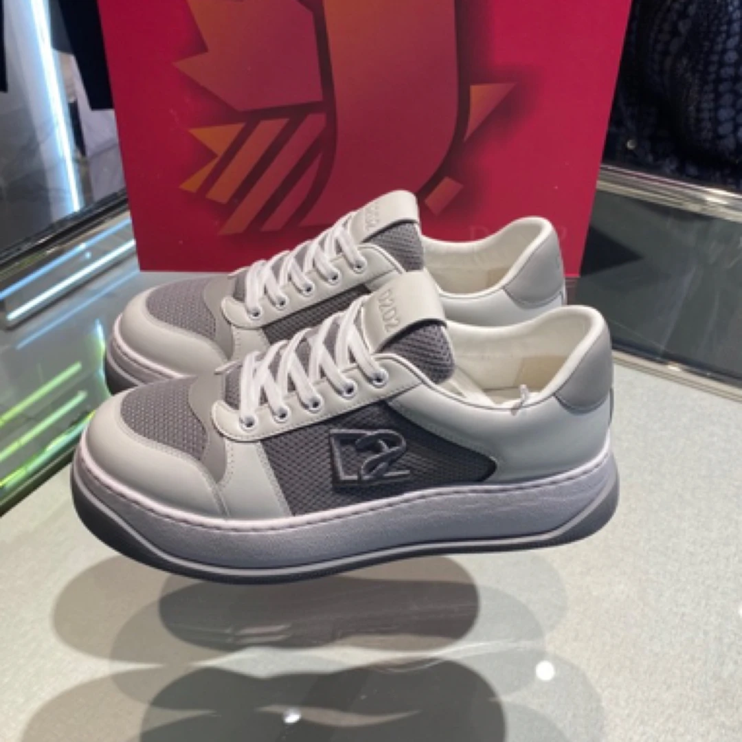 品牌D2 25早春新款 时尚休闲运动鞋