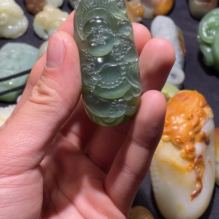 和田玉未镶嵌挂件