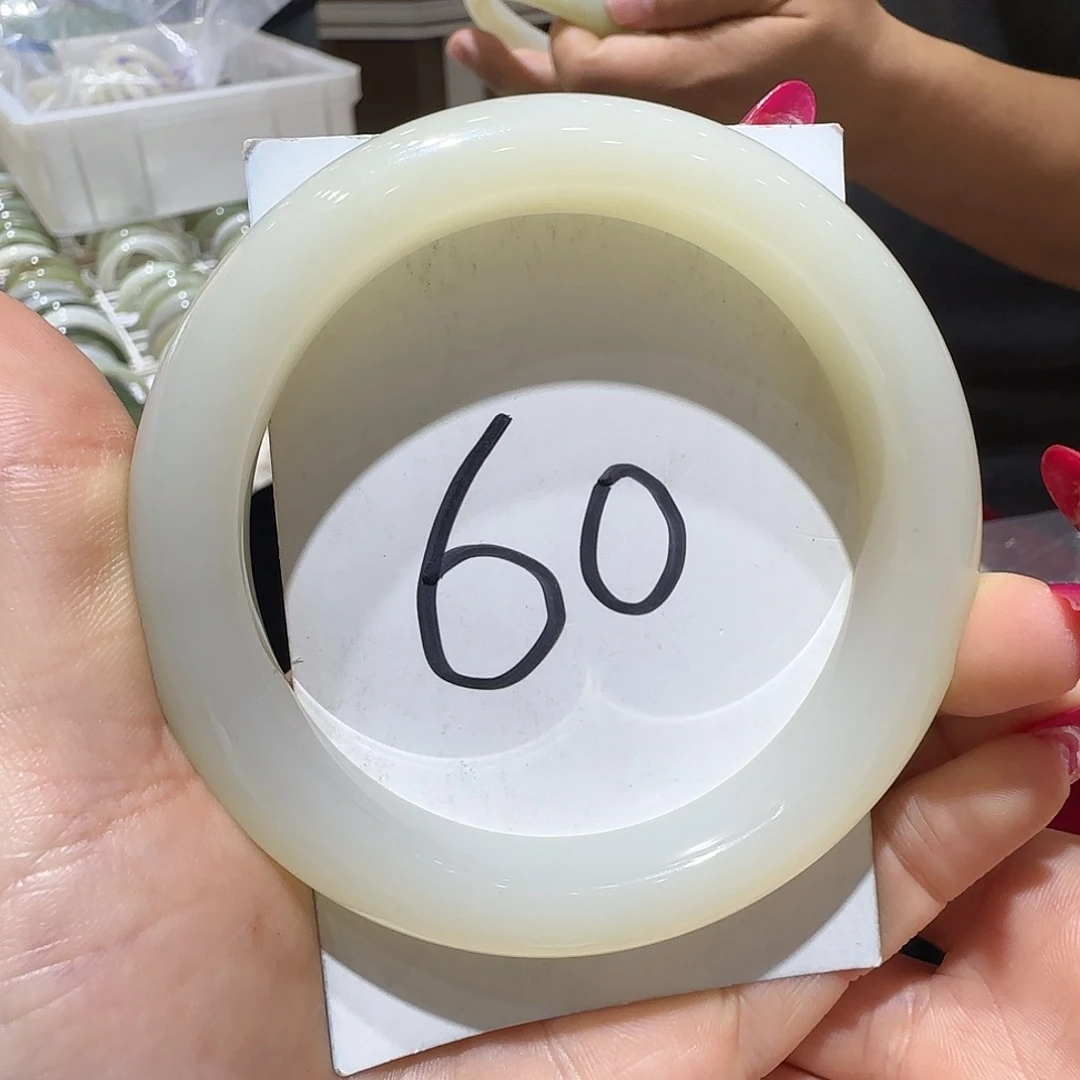 和田玉未镶嵌手镯682