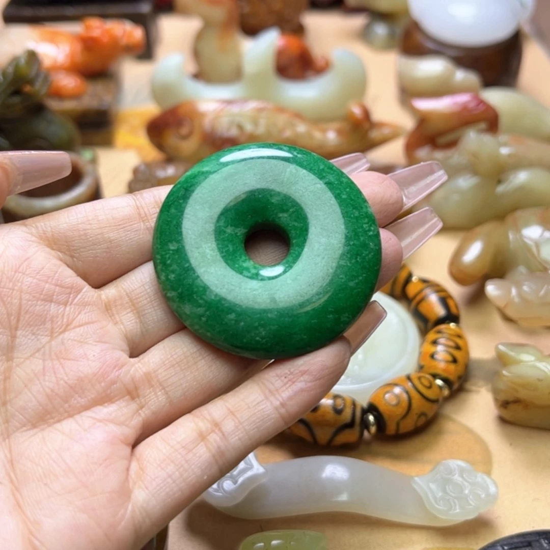 【闪购商品】蛇纹石玉颈饰未镶嵌