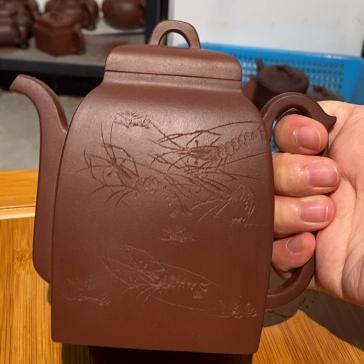 紫砂公道杯紫砂壶。紫砂壶。
