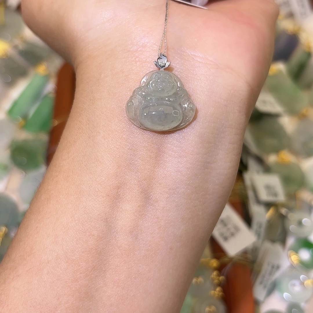 翡翠18K金镶嵌颈饰佛公