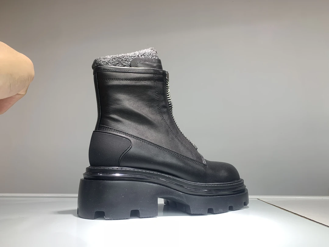 [星腾] 女四季百搭通勤黑色拉链中筒靴鞋 MOD816RID19