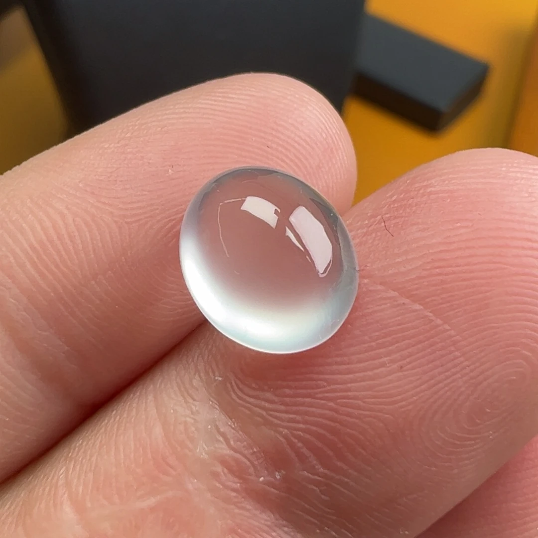 翡翠颈饰未镶嵌蛋面10.1