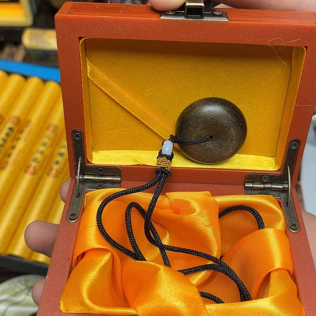 大叶紫檀（黑酸枝木类）