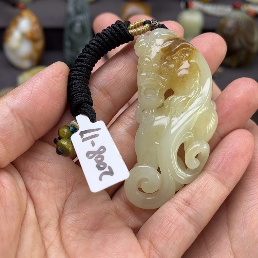 和田玉挂件未镶嵌要****友