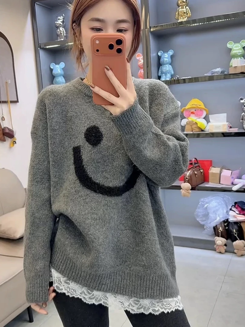 【梦雪严选】2025冬款蕾丝下摆简约笑脸毛衣中长加厚针织毛衣女