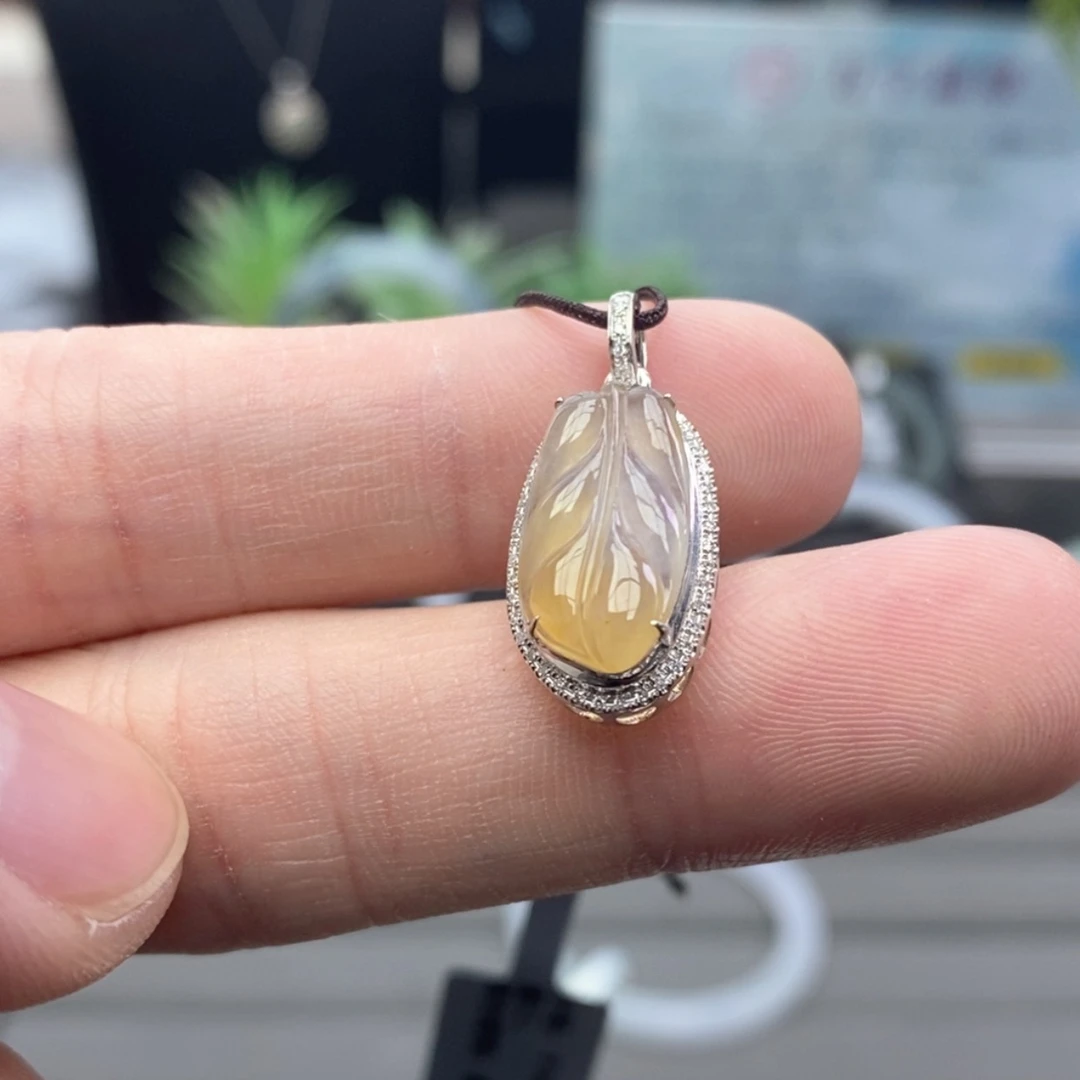 【闪购商品】颈饰未镶嵌翡翠翡翠