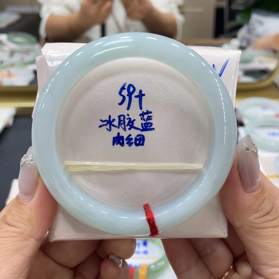 未镶嵌手镯翡翠翡翠