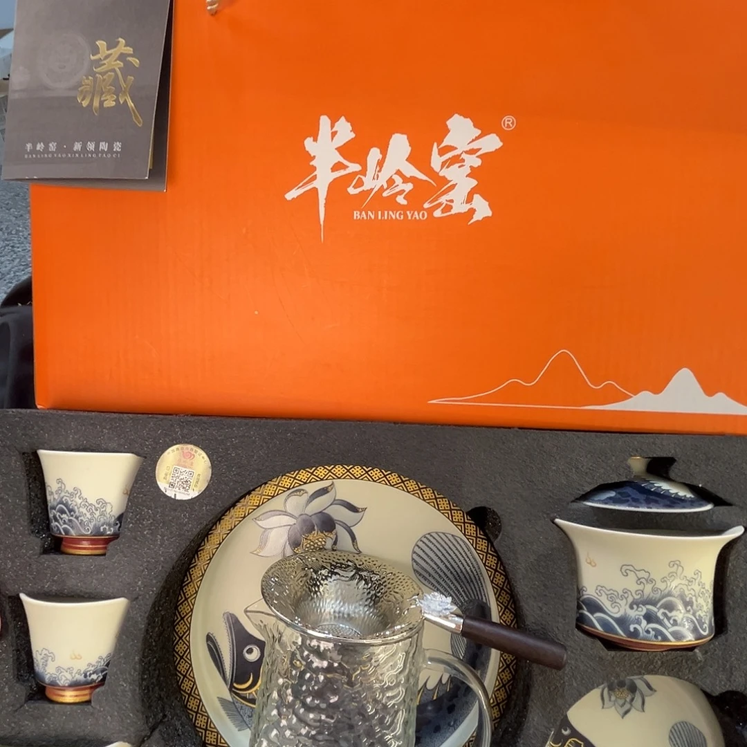 这些盖碗很漂亮！！！！