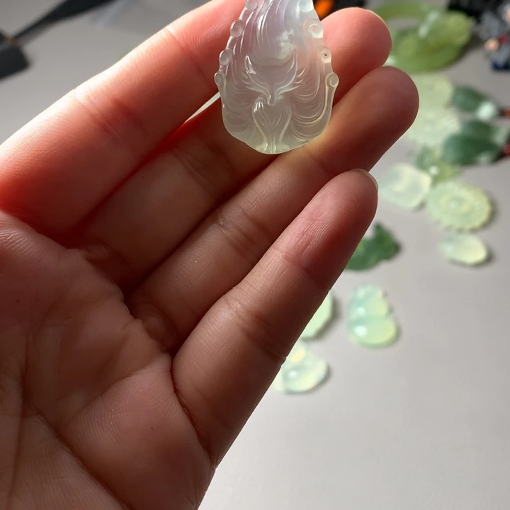岫玉未镶嵌吊坠(不含链)