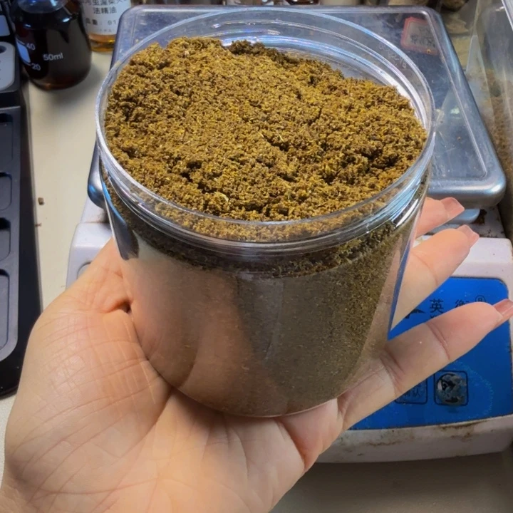 沉香碎屑沉香乌身圆叶沉水钻珠粉100克