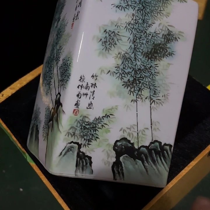 百***鑫摆件陶瓷摆件不固定一件带盒子