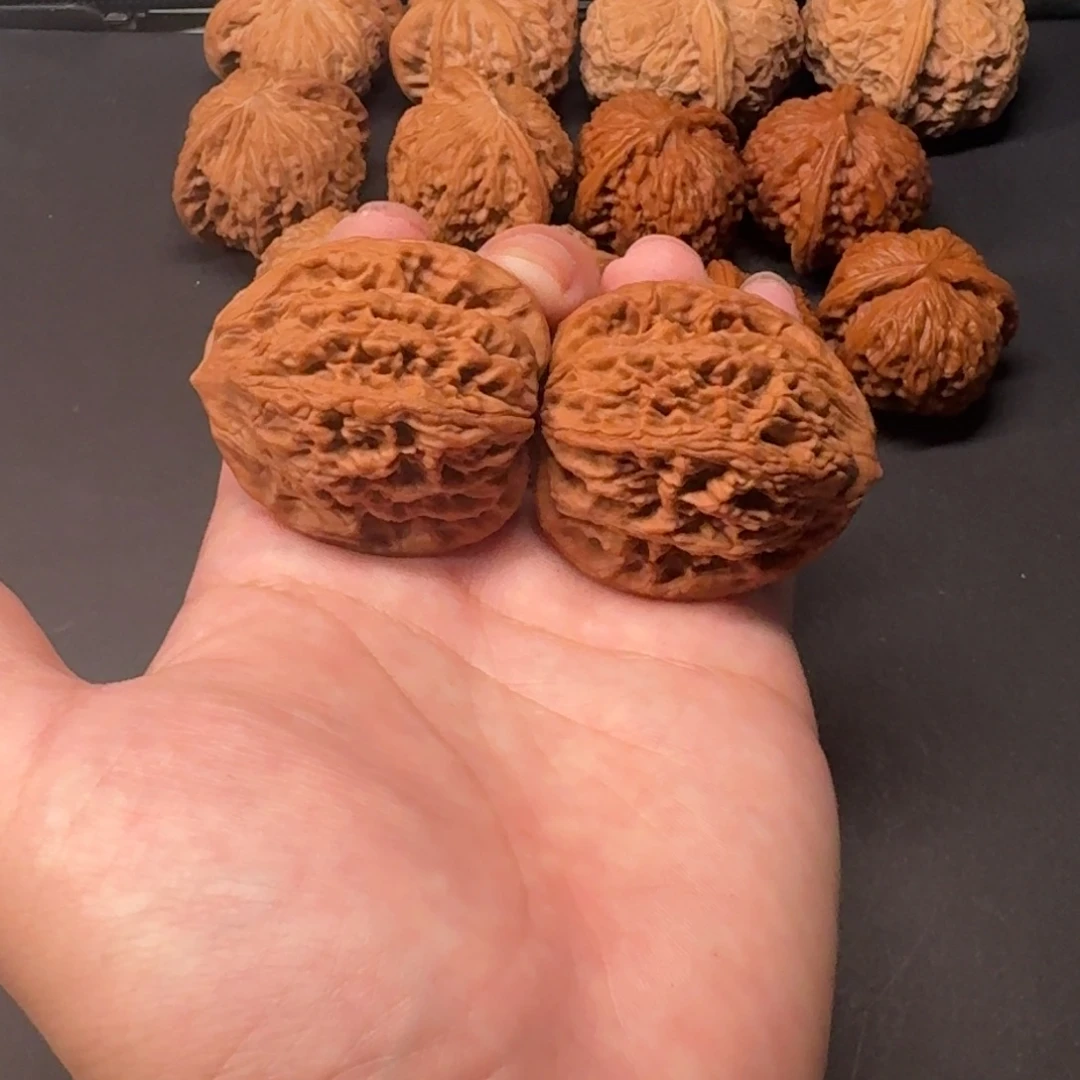 文玩核桃把件42麦穗虎头全品