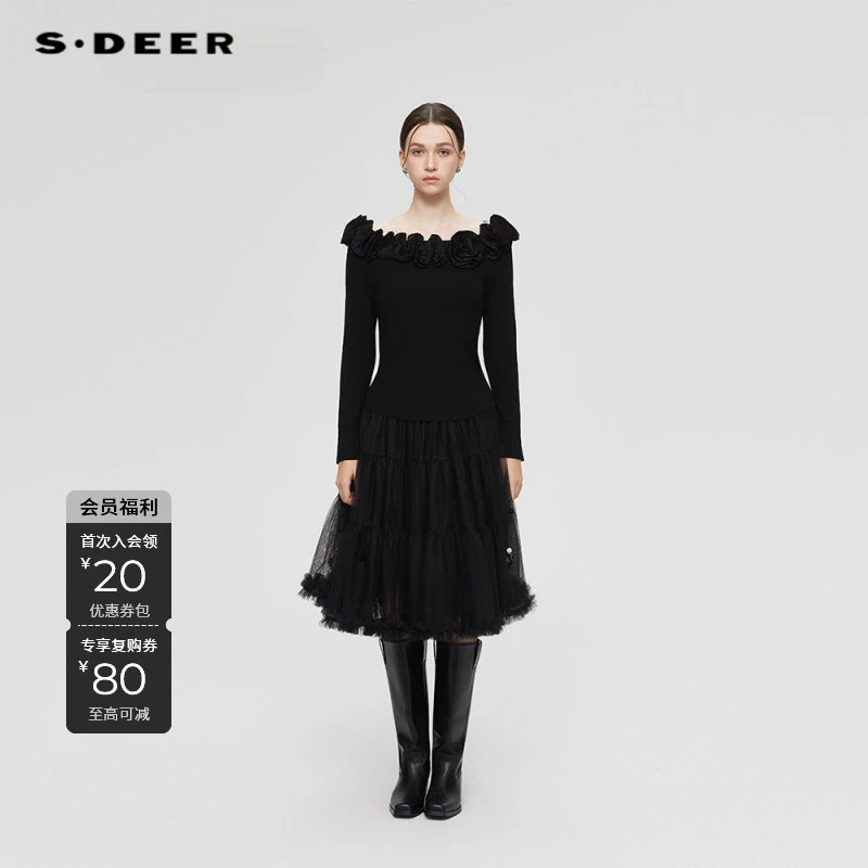 S·DEER圣迪奥秋季新款时尚装饰花一字领女士套头针织衫S253Z3560