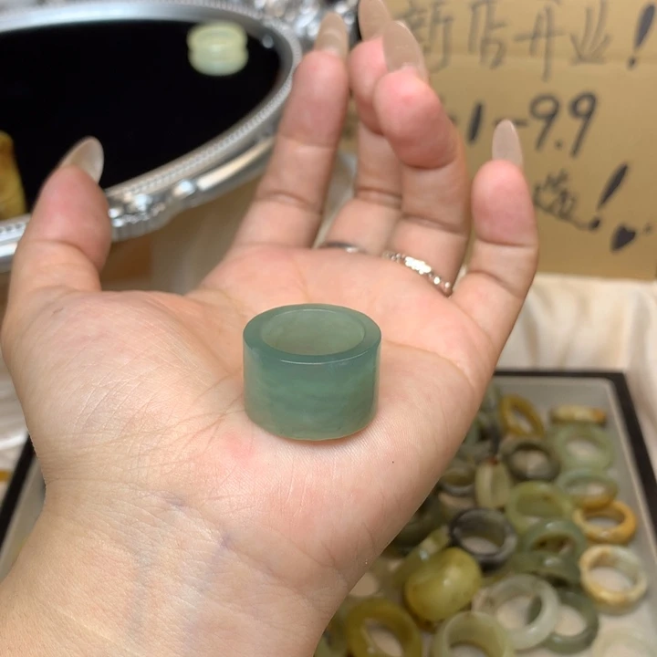 灯***合金蛇纹石玉戒指