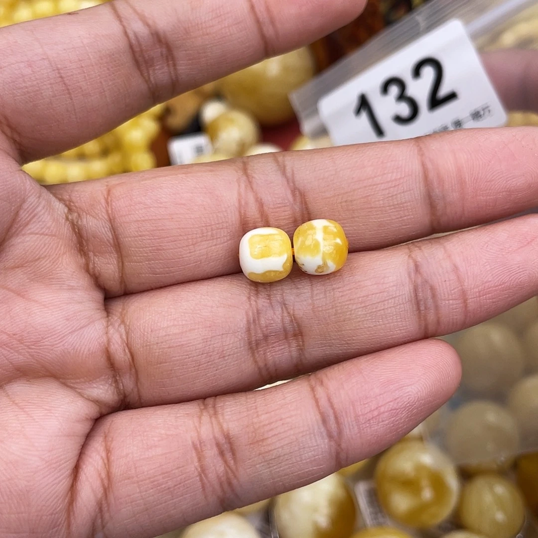 蜜蜡未镶嵌珠宝奇石粉8.5