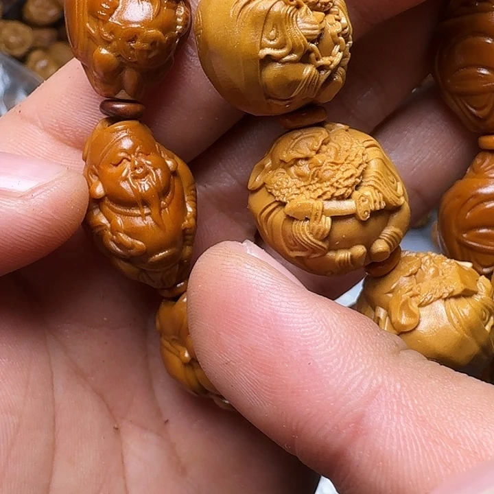 橄榄核手串你是谁