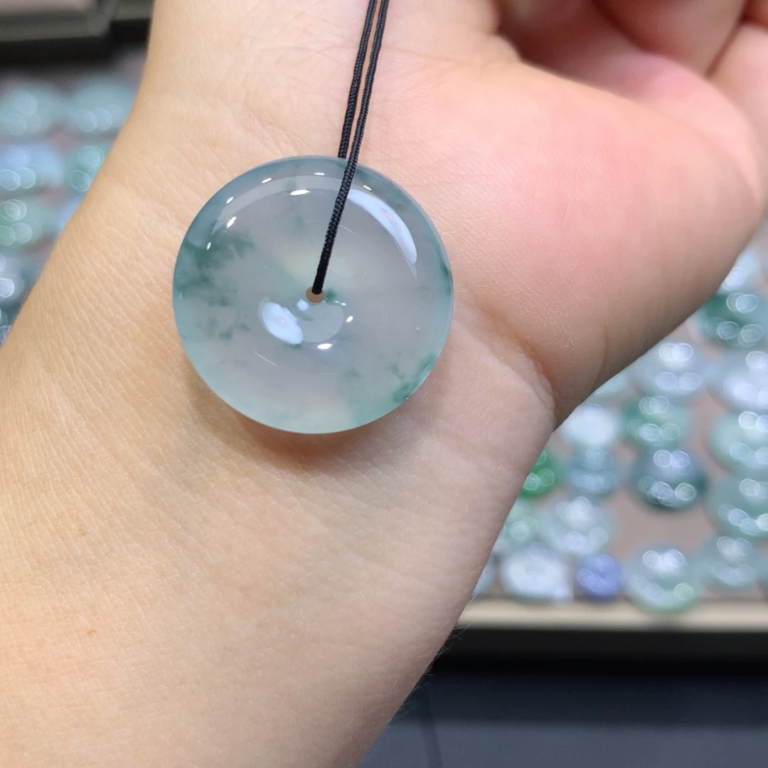 翡翠未镶嵌颈饰平安扣23.1*5.8