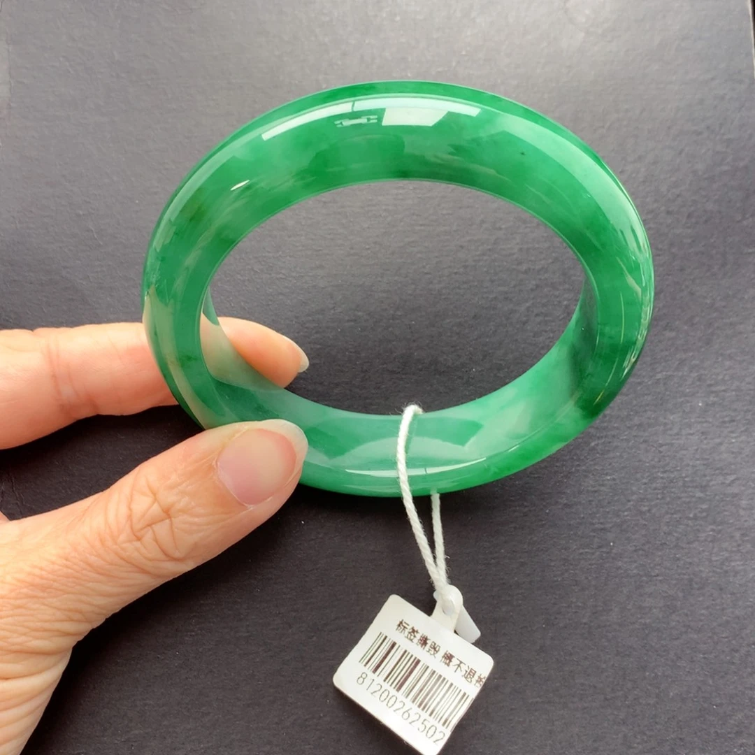 未镶嵌手镯石英质玉