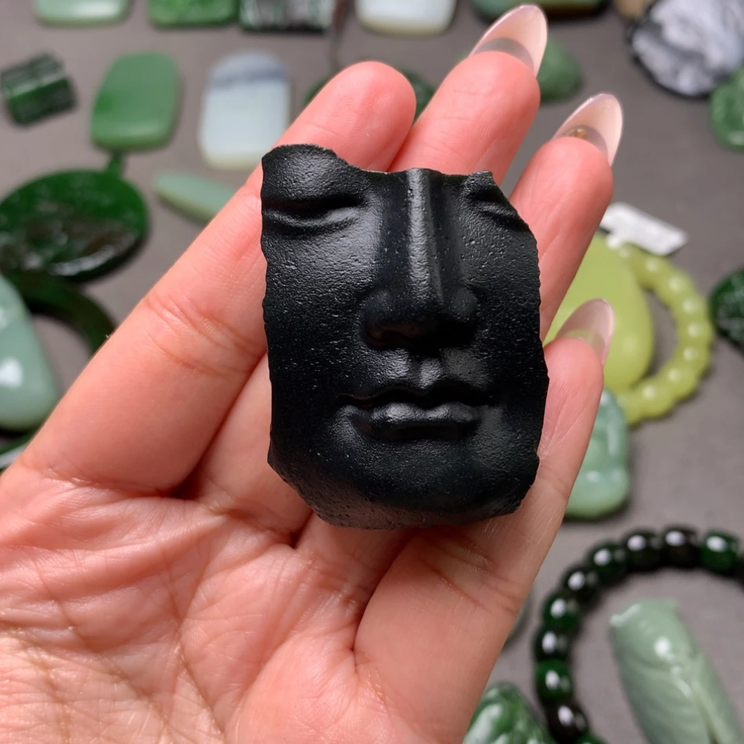 菲***a和田玉未镶嵌颈饰