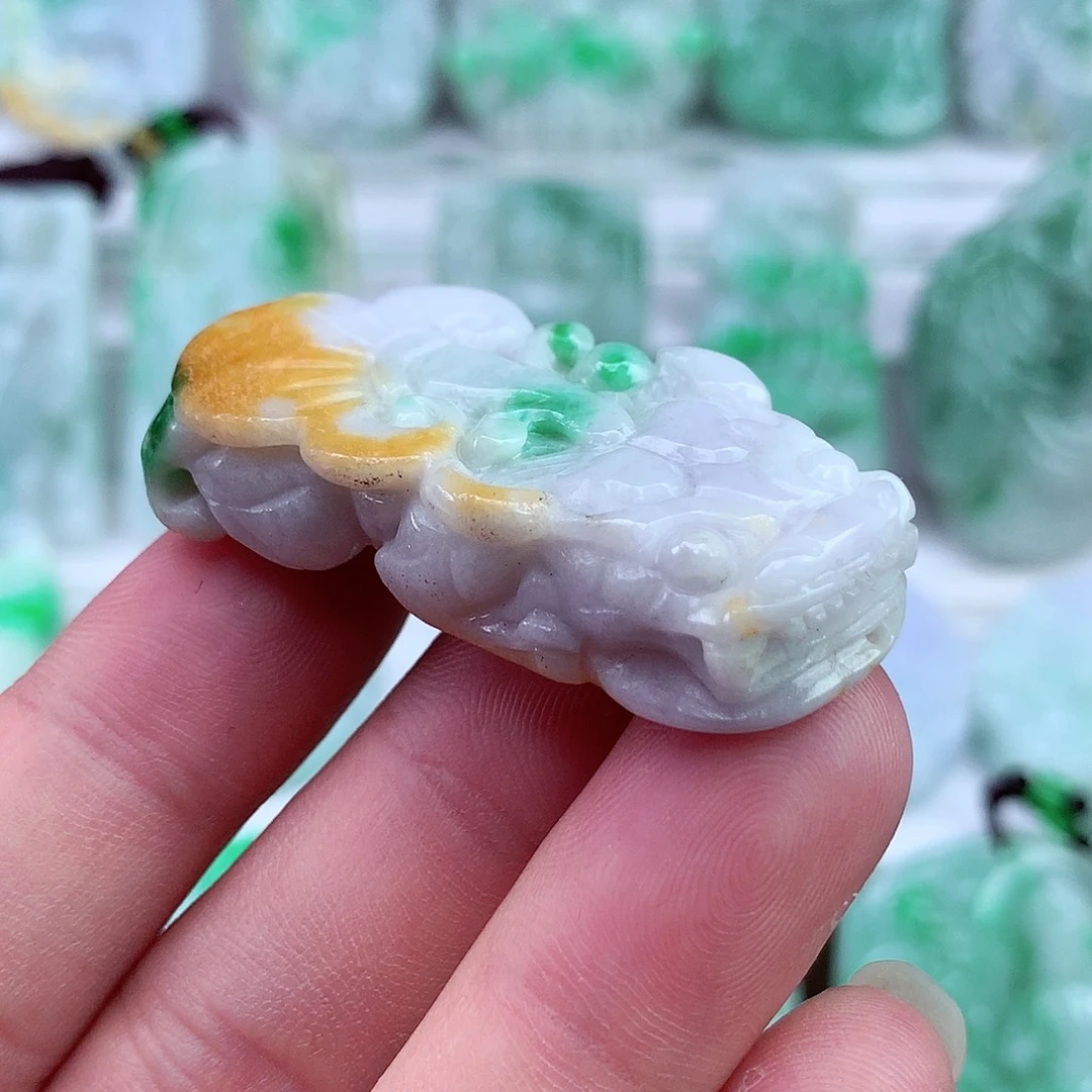 翡翠未镶嵌颈饰翡翠吊坠