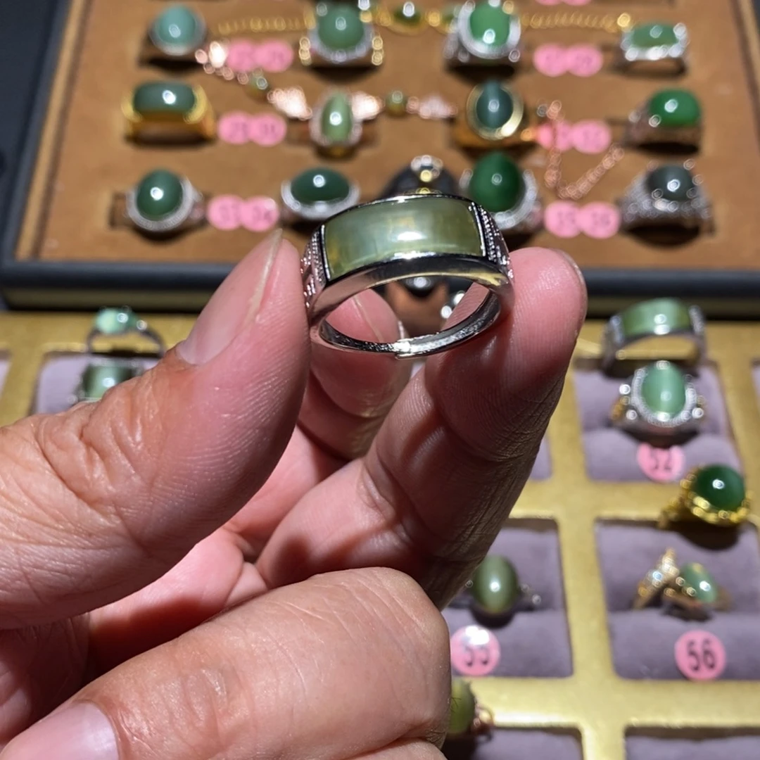 和田玉（碧玉）戒指未镶嵌