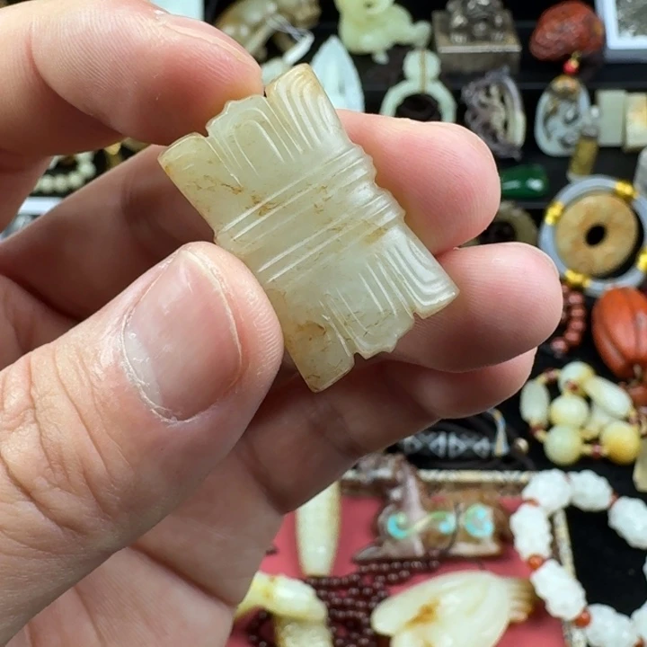 和田玉（糖玉）未镶嵌挂件