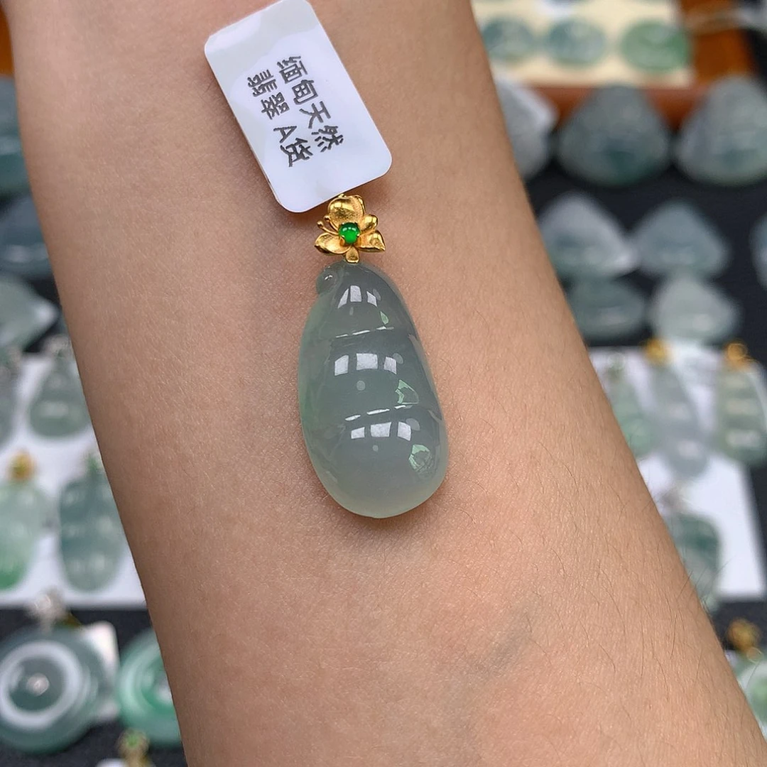 翡翠18K金镶嵌吊坠(不含链)