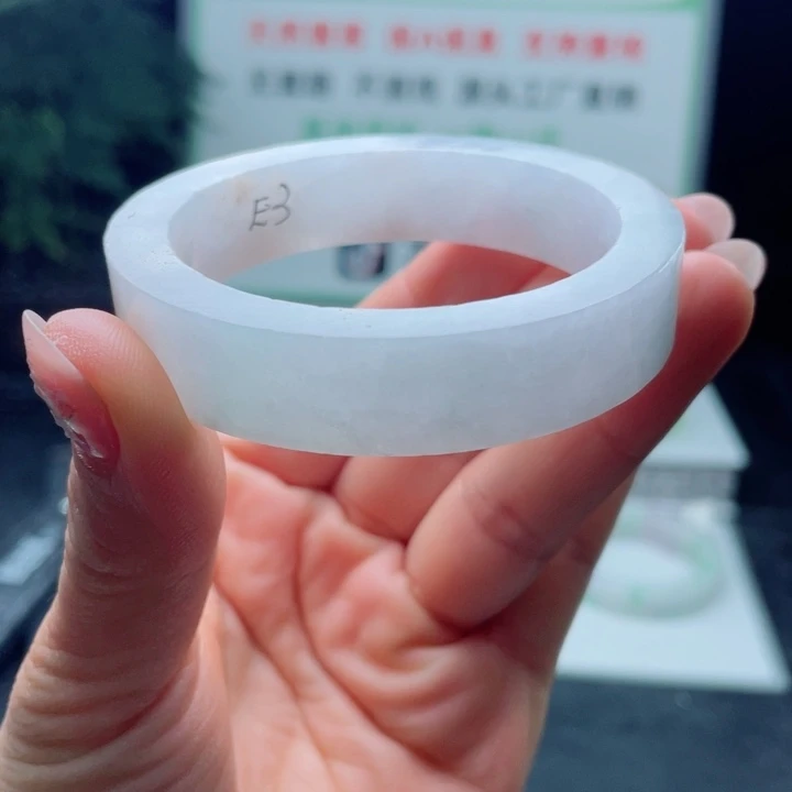 定制翡翠未镶嵌正
