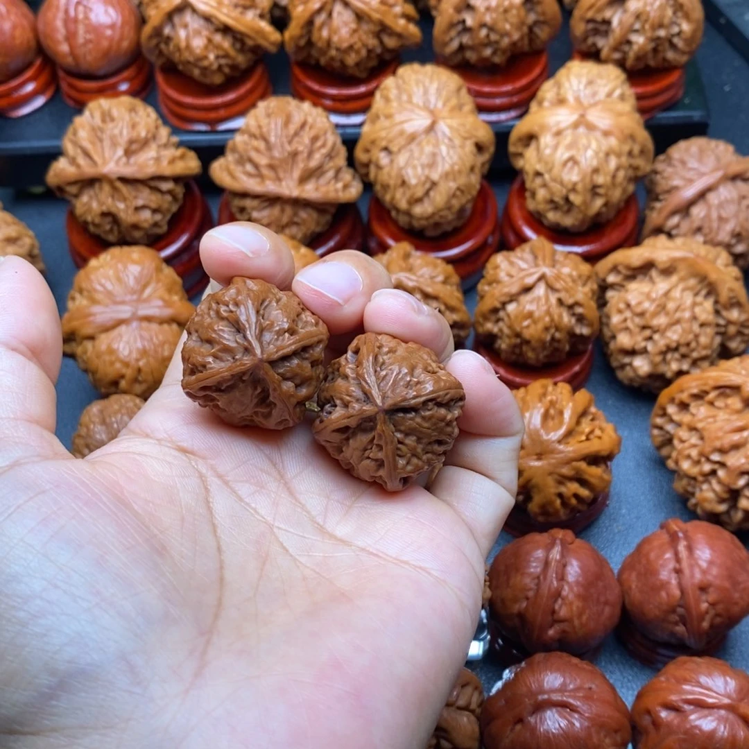 把件文玩核桃四棱