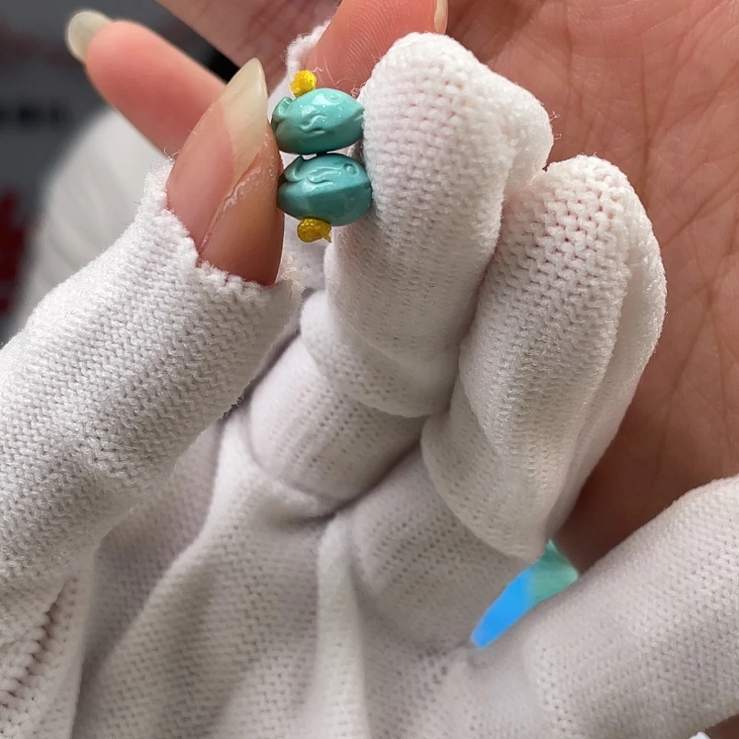 绿松石未镶嵌挂件