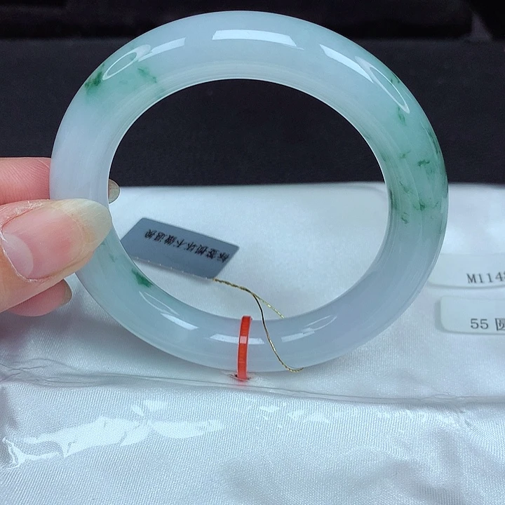 翡翠未镶嵌手镯55胖圆821