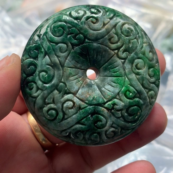 翡翠未镶嵌颈饰保真天然a货翡翠