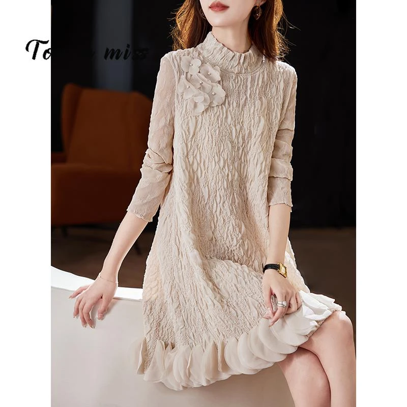 TOUCH MISS圆领钉珠刺绣连衣裙2024秋冬气质韩系洋气休闲长袖直筒