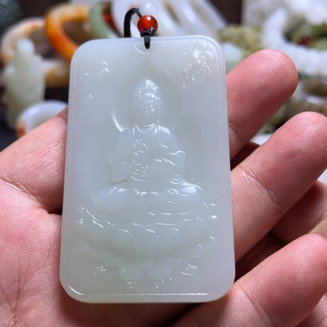 颈饰未镶嵌和田玉