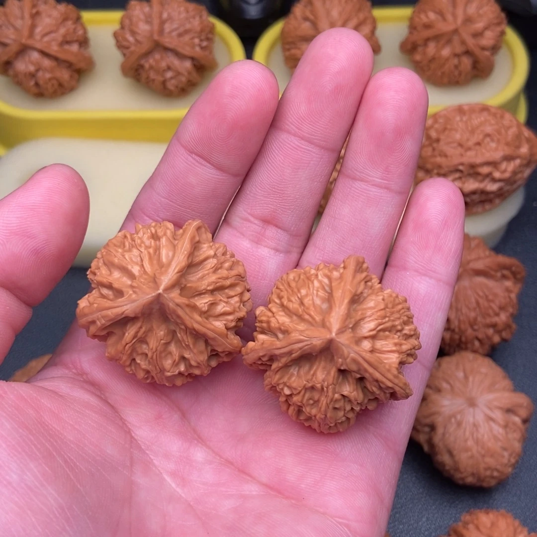 文玩核桃把件三棱35