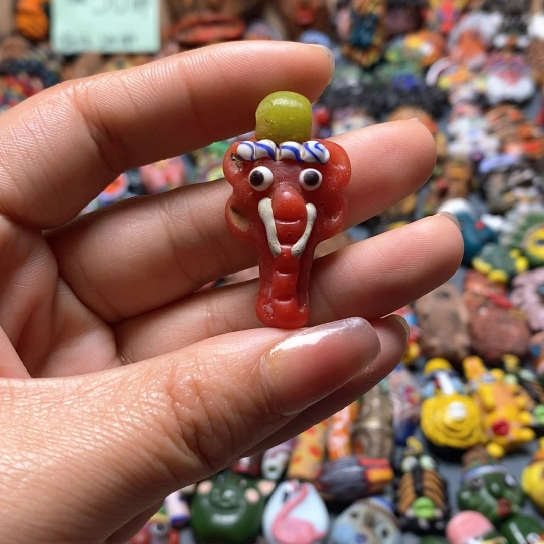 琉璃颈饰印度尼西亚小象