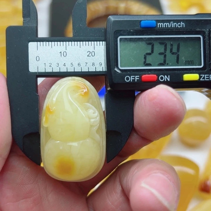 未镶嵌琥珀（矿物珀）裸石