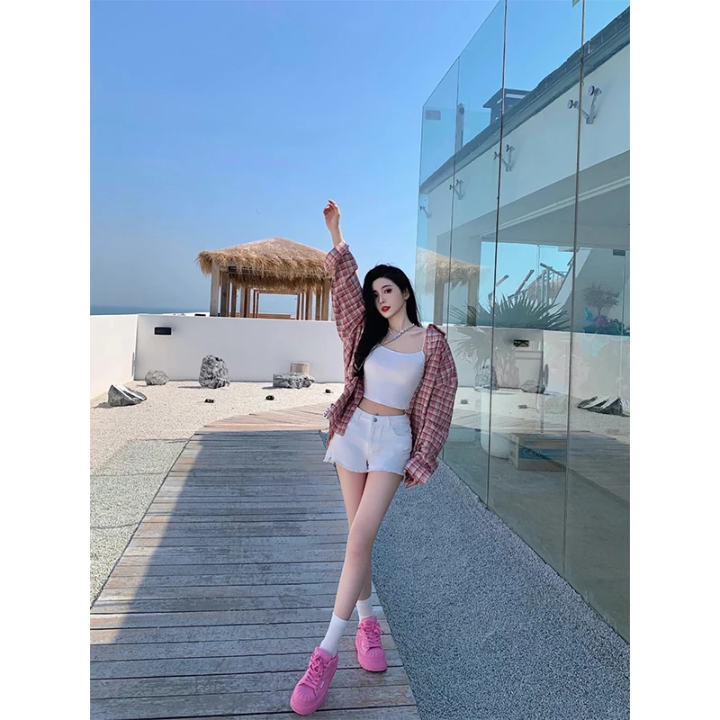 韩系简约吊带背心红色宽松防晒格子衬衫高腰百搭气质短裤套装女