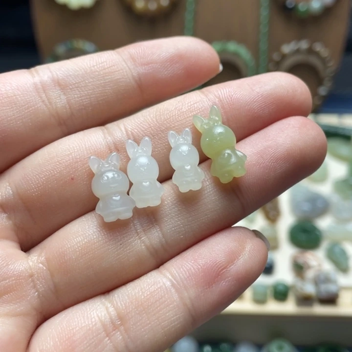 吊坠(不含链)未镶嵌和田玉一个