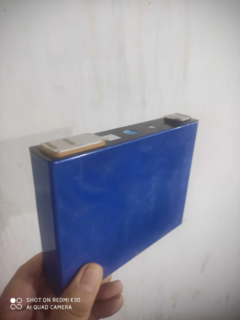 A品分容52安3.2铁锂单体