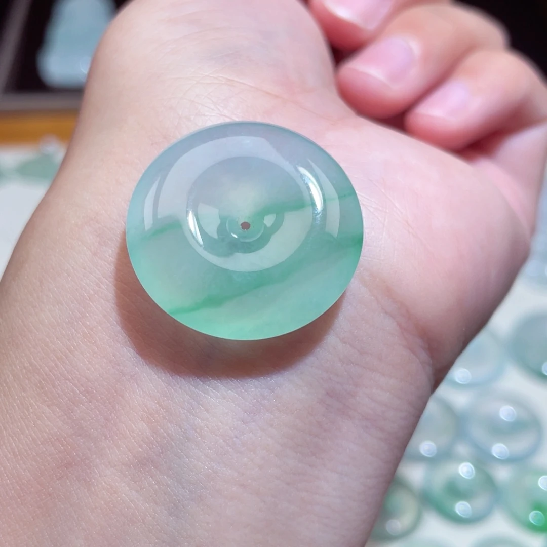 颈饰未镶嵌翡翠扣子