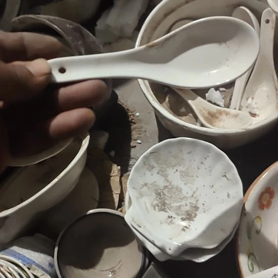 瓷发二十个小勺子！