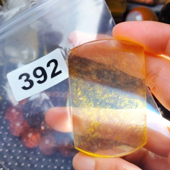 陈***大非金属非金属吊坠项链