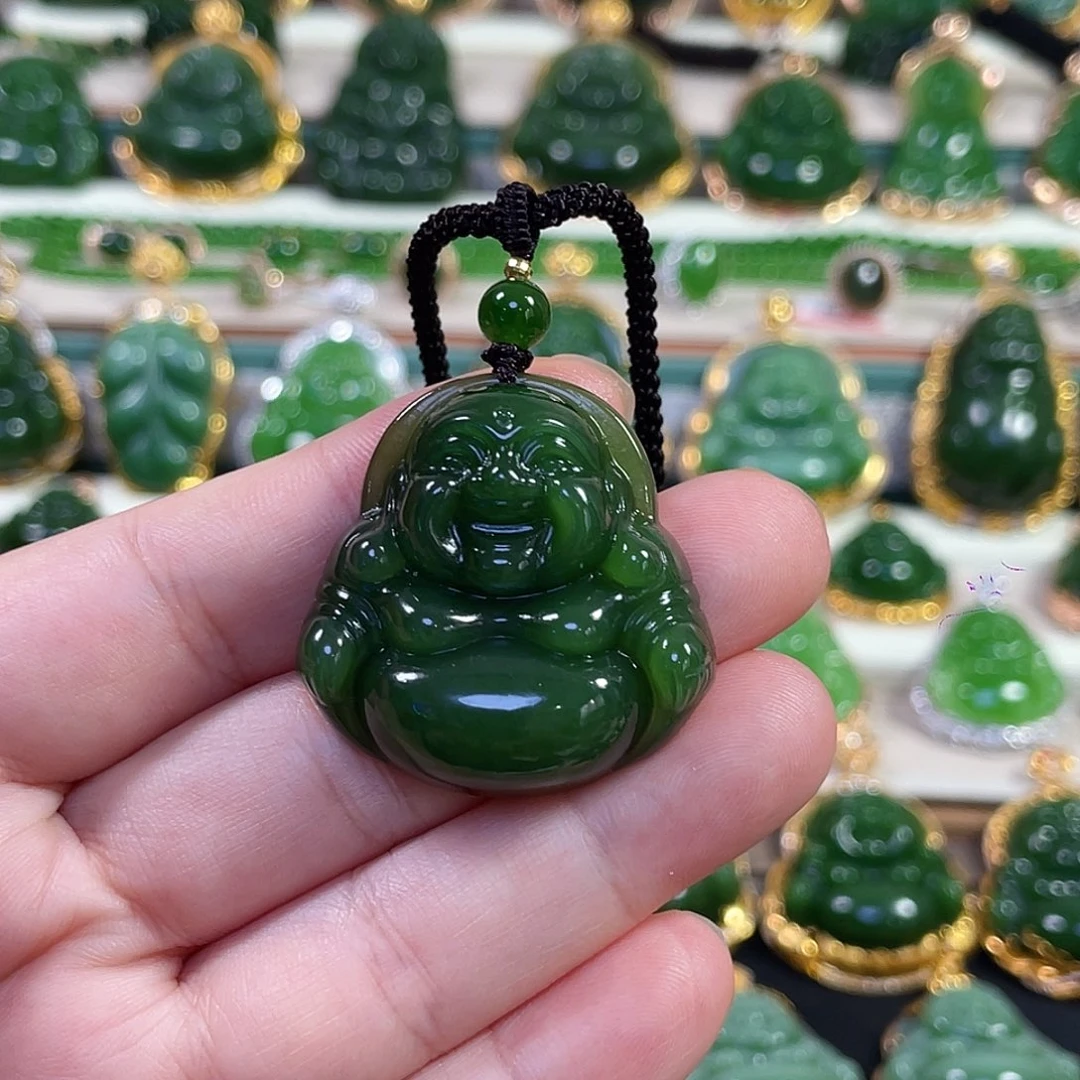 颈饰18K金镶嵌和田玉（碧玉）辣绿佛公35