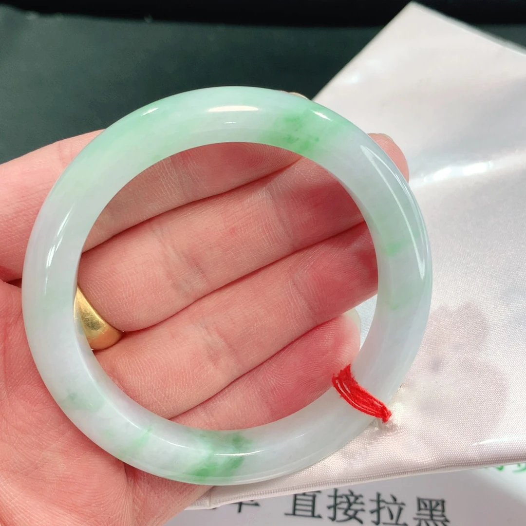 未镶嵌手镯翡翠010
