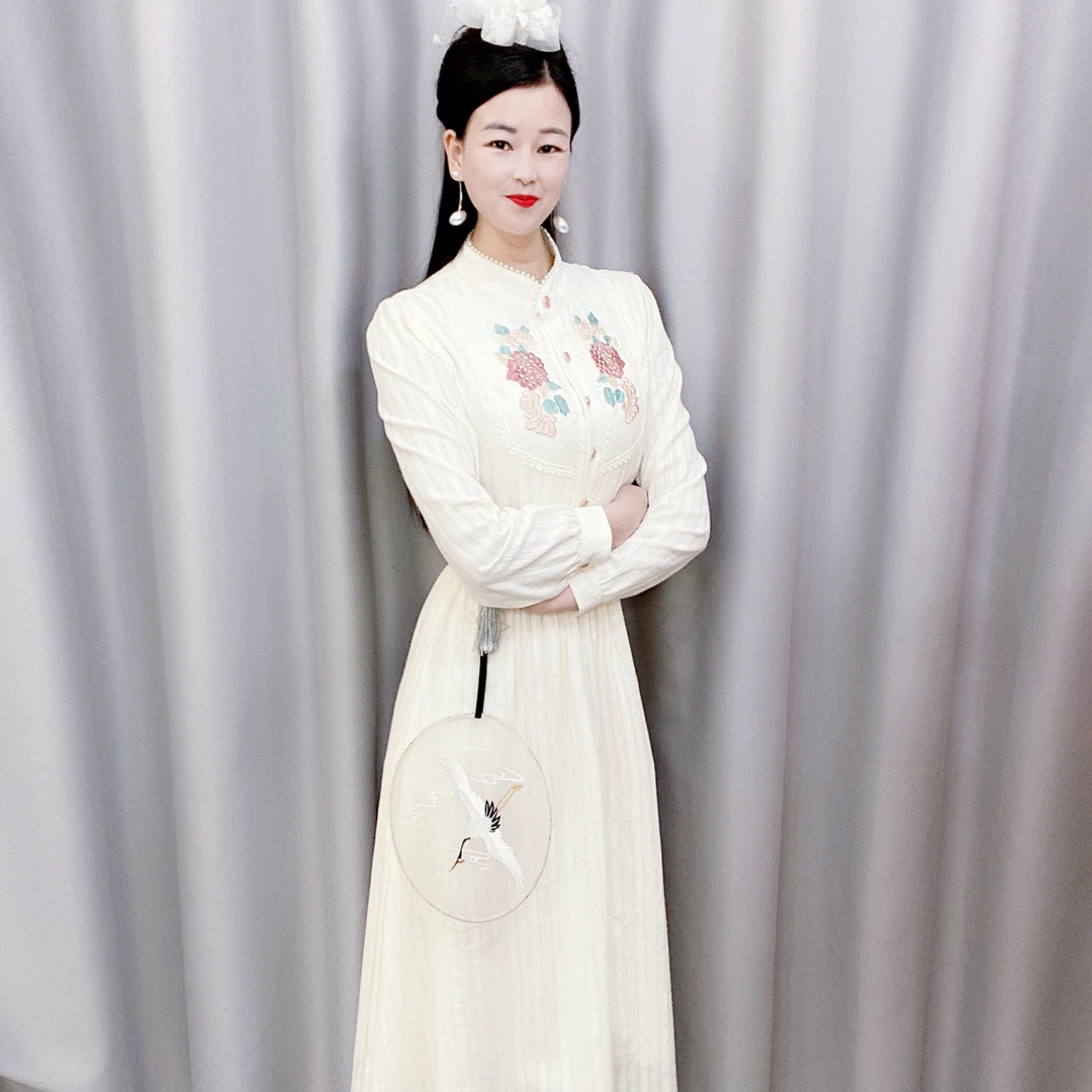 2025新款女装长袖复古修身显瘦连衣裙