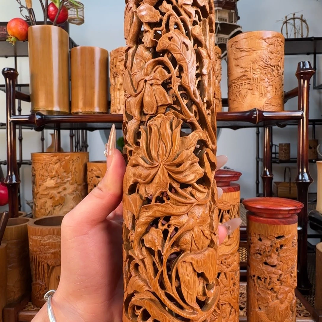 领***杨香榧木宝相花熏香筒