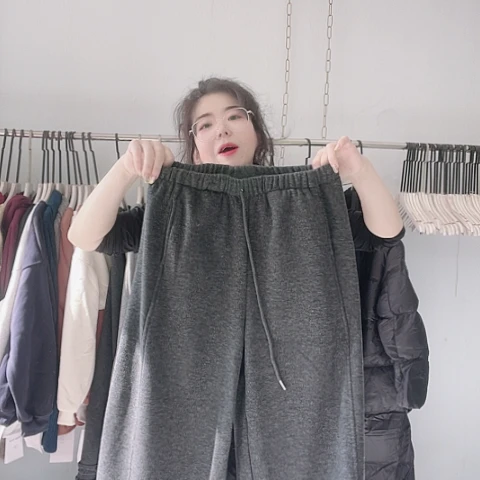 大班毕棚员和小孩子
